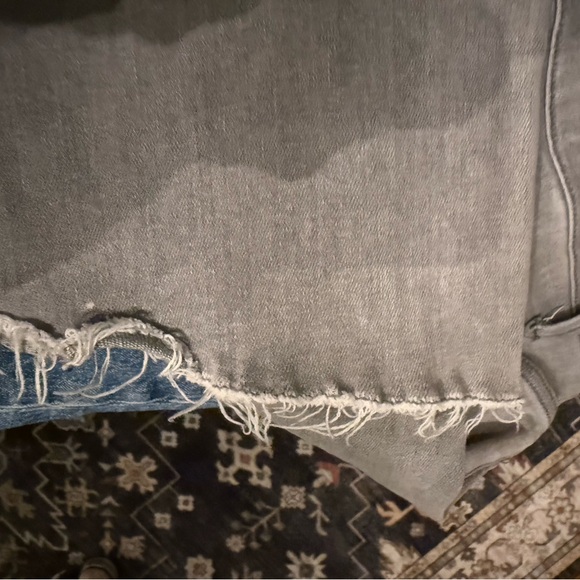 Vervet Women's Classic Gray Skinny Jeans - Picture 5 of 5